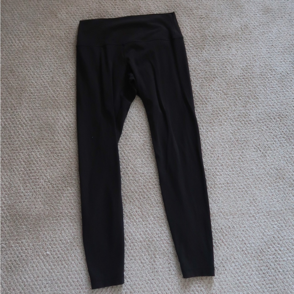 LULULEMON BLACK ALIGN LEGGINGS 28”